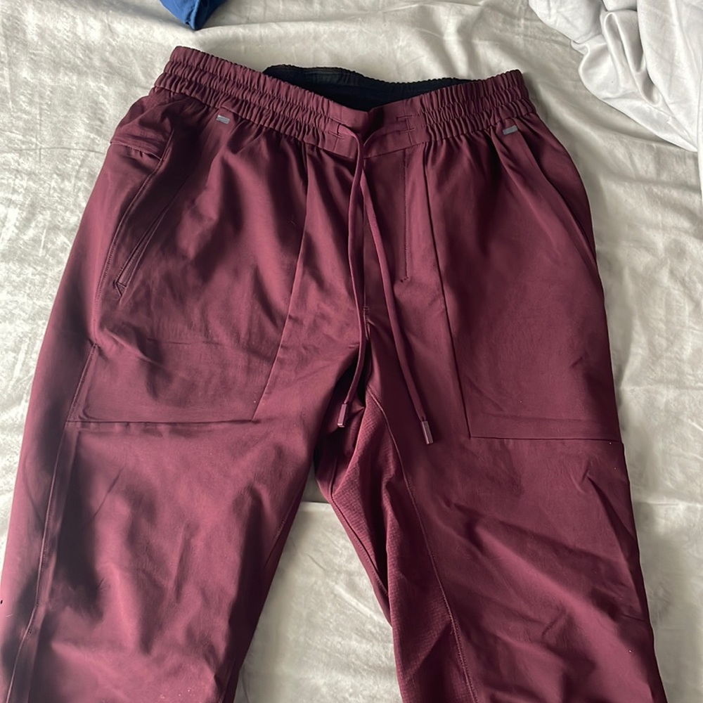 Mens license to train lululemon joggers